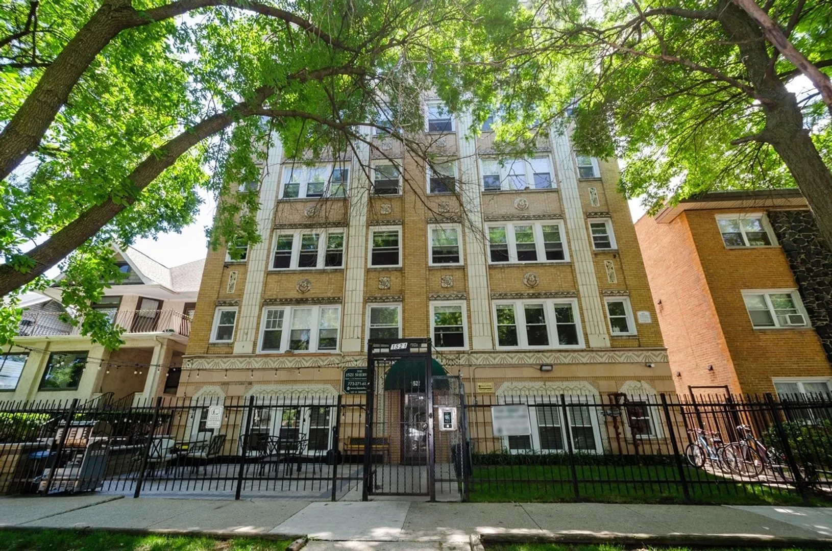 1521 W Sherwin Ave, ,  60626, USA 60626-unit#103-Chicago-IL