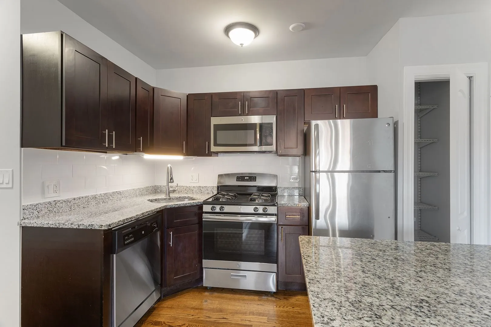 1609 W Juneway Terrace, , 60626, USA 60626-unit#3C-Chicago-IL