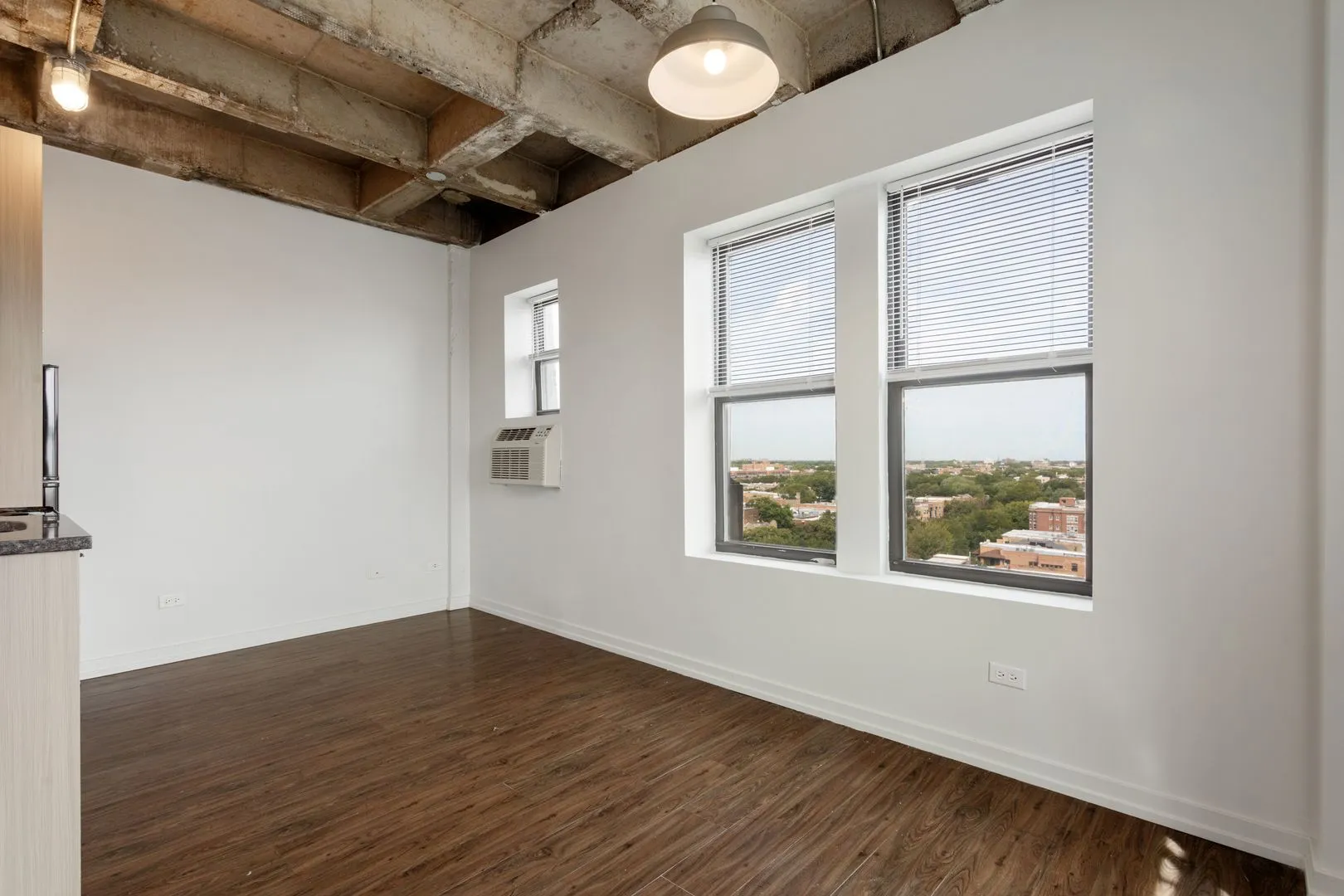 1325 W Wilson Ave, ,  60640, USA 60640-unit#402-Chicago-IL