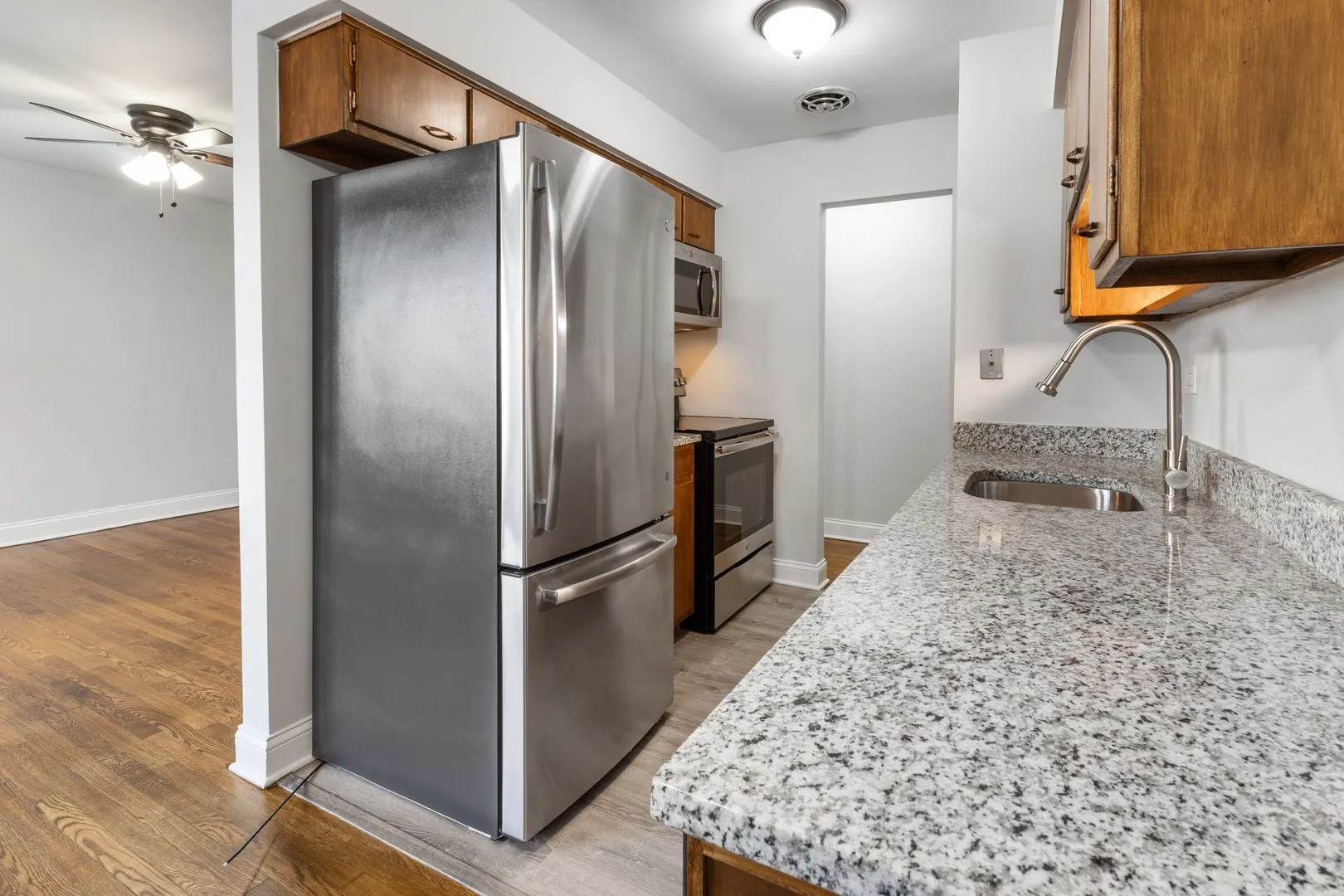 6029 N Winthrop Ave, , 60660, USA 60660-unit#507-Chicago-IL