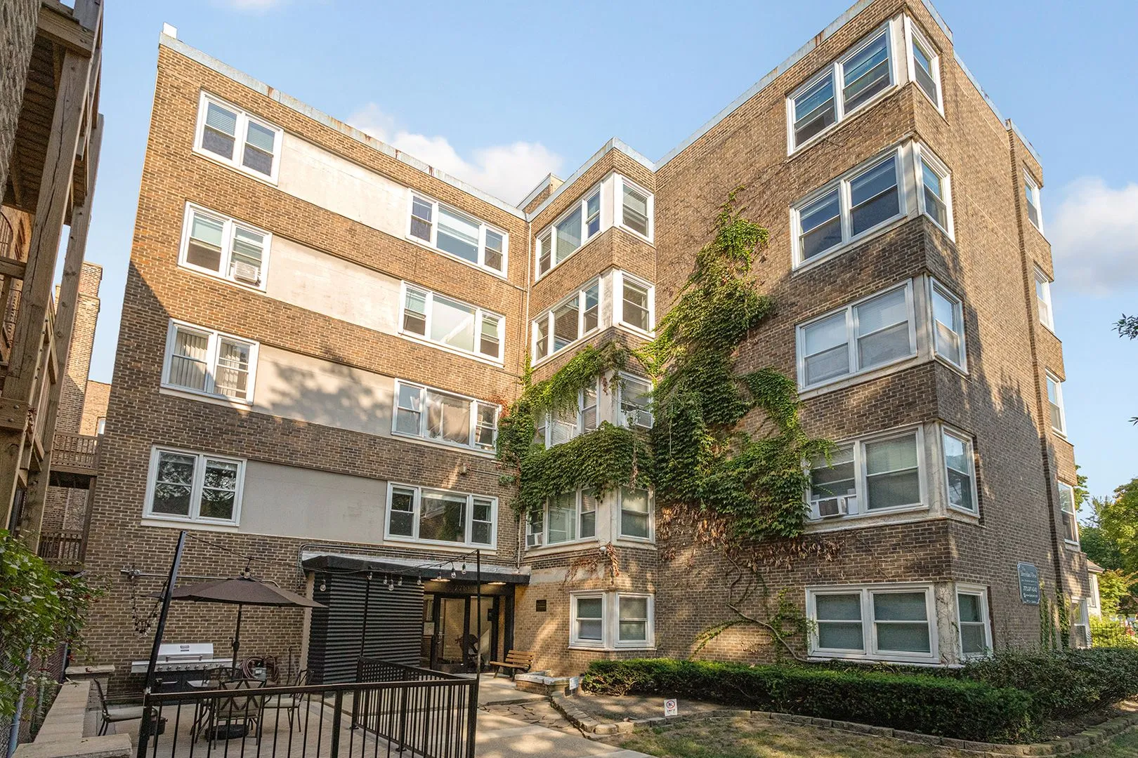 7710 N Sheridan Rd, ,  60626, USA 60626-unit#302-Chicago-IL