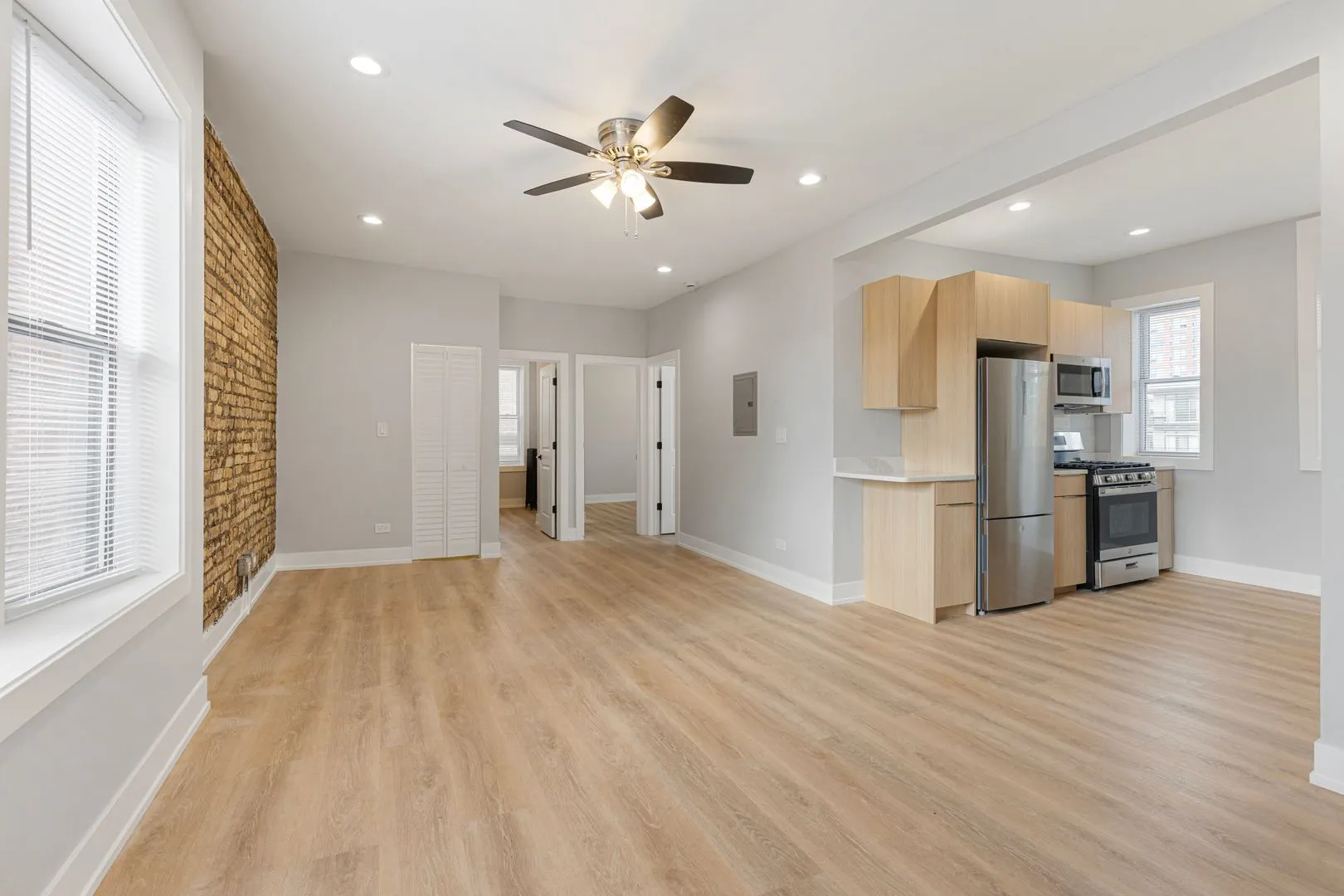 7423 N Clark St, ,  60626, USA 60626-unit#2-Chicago-IL