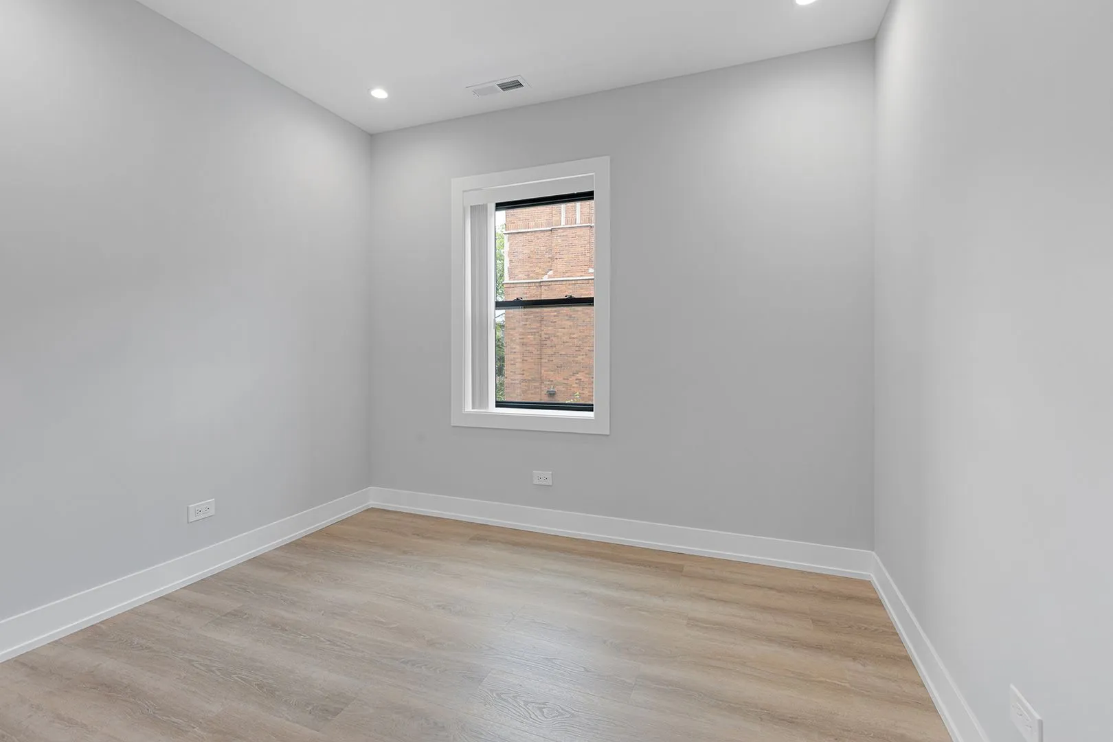 1548 W Juneway Terrace, , 60626, USA 60626-unit#1A-Chicago-IL