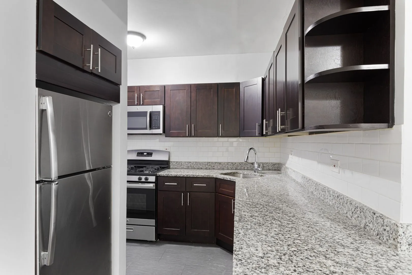 6112 N Winthrop Ave, ,  60660, USA 60660-unit#2W-Chicago-IL