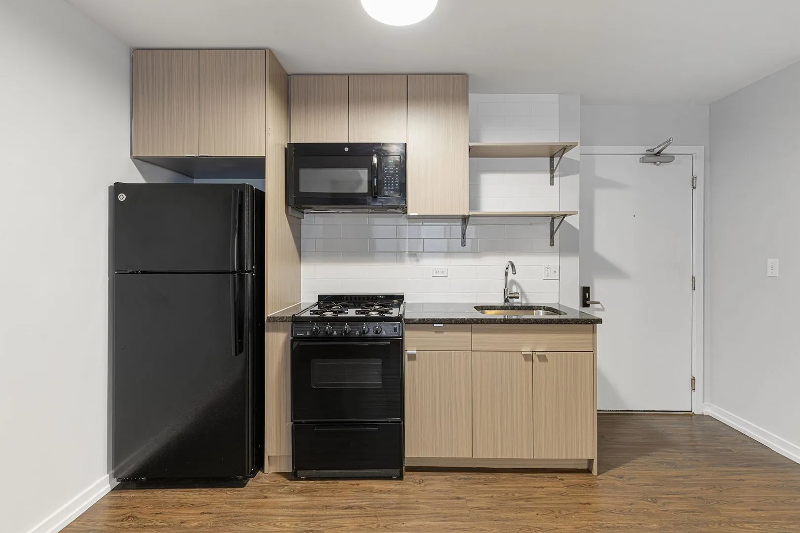 6134 N Kenmore Ave, , 60660, USA 60660-unit#406-Chicago-IL