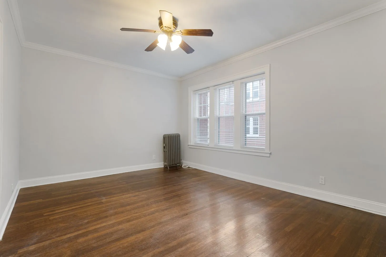 6114 1/2 N Winthrop Ave, ,  60660, USA 60660-unit#2N-Chicago-IL