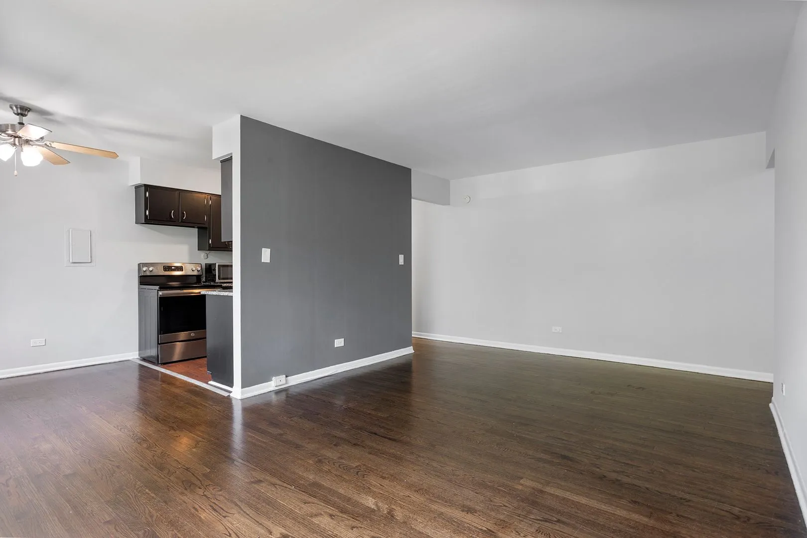 6826 N Ridge Blvd, , 60645, USA 60645-unit#301-Chicago-IL