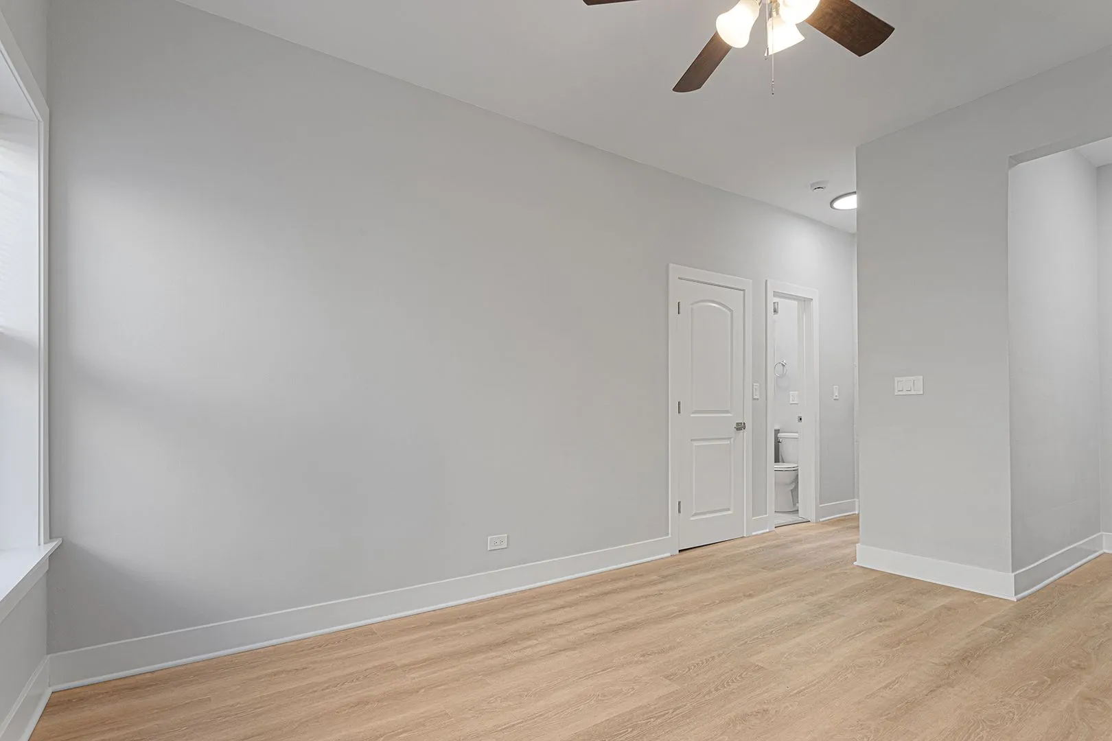 7600 N Sheridan Rd, ,  60626, USA 60626-unit#302-Chicago-IL