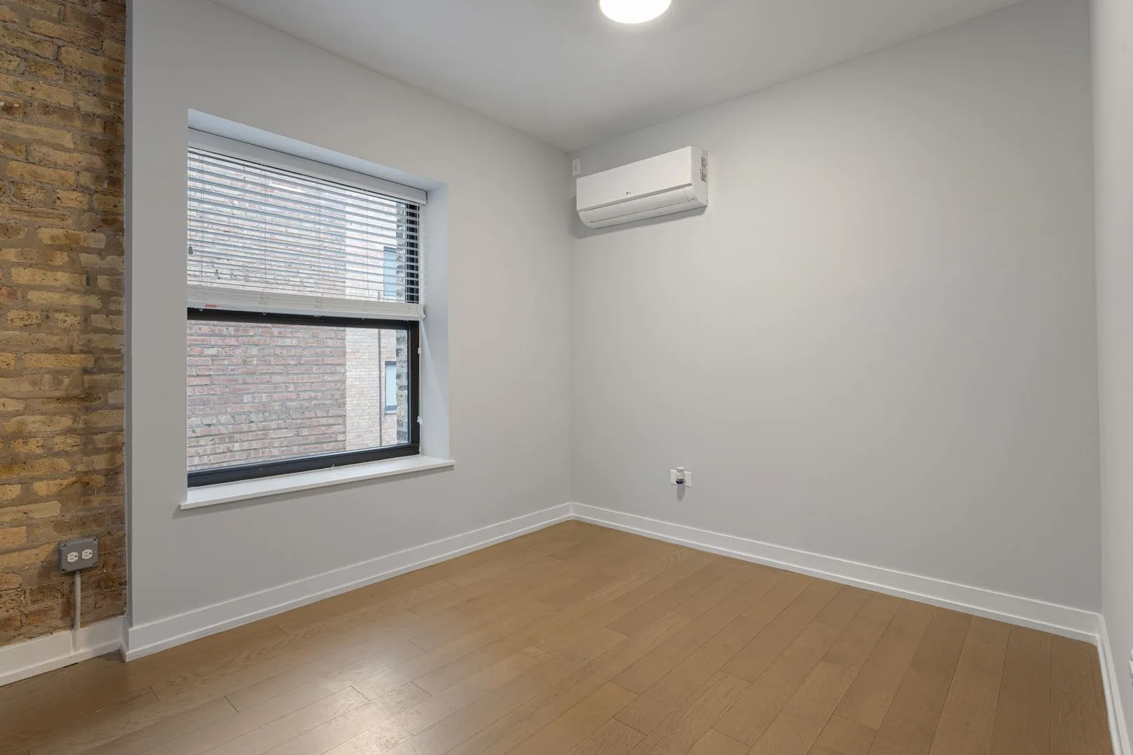 6019 N Winthrop Ave, , 60660, USA 60660-unit#410-Chicago-IL