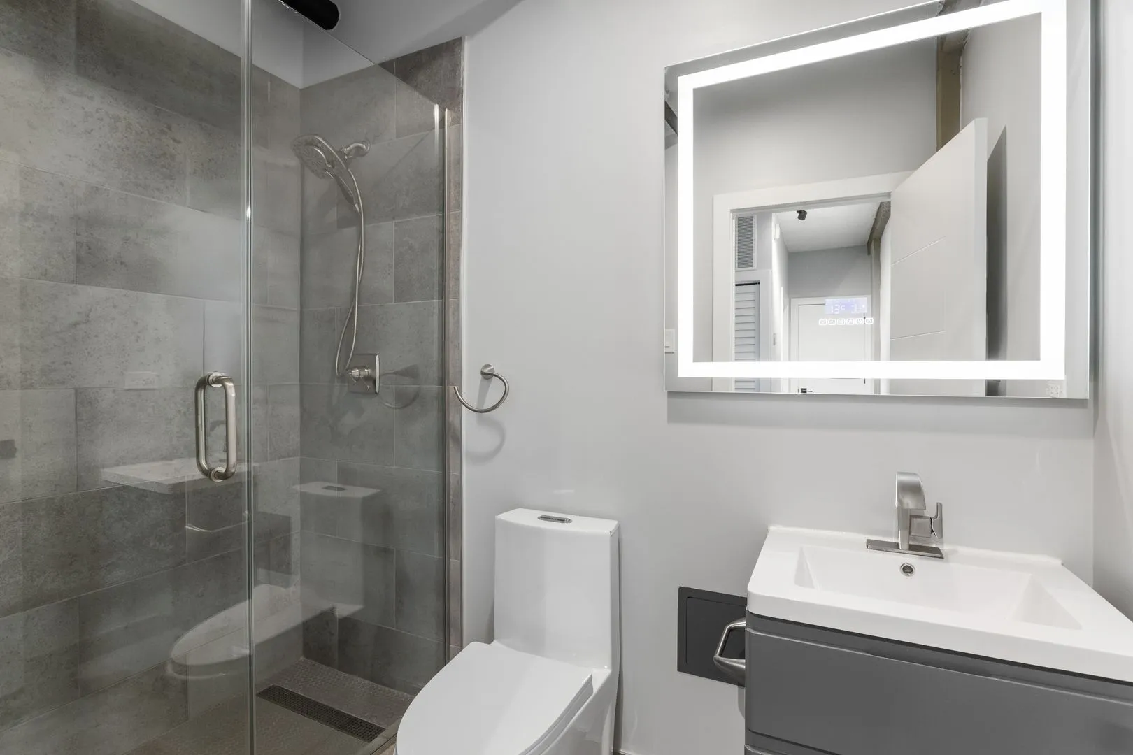 7645 N Sheridan Rd, , 60626, USA 60626-unit#316-Chicago-IL
