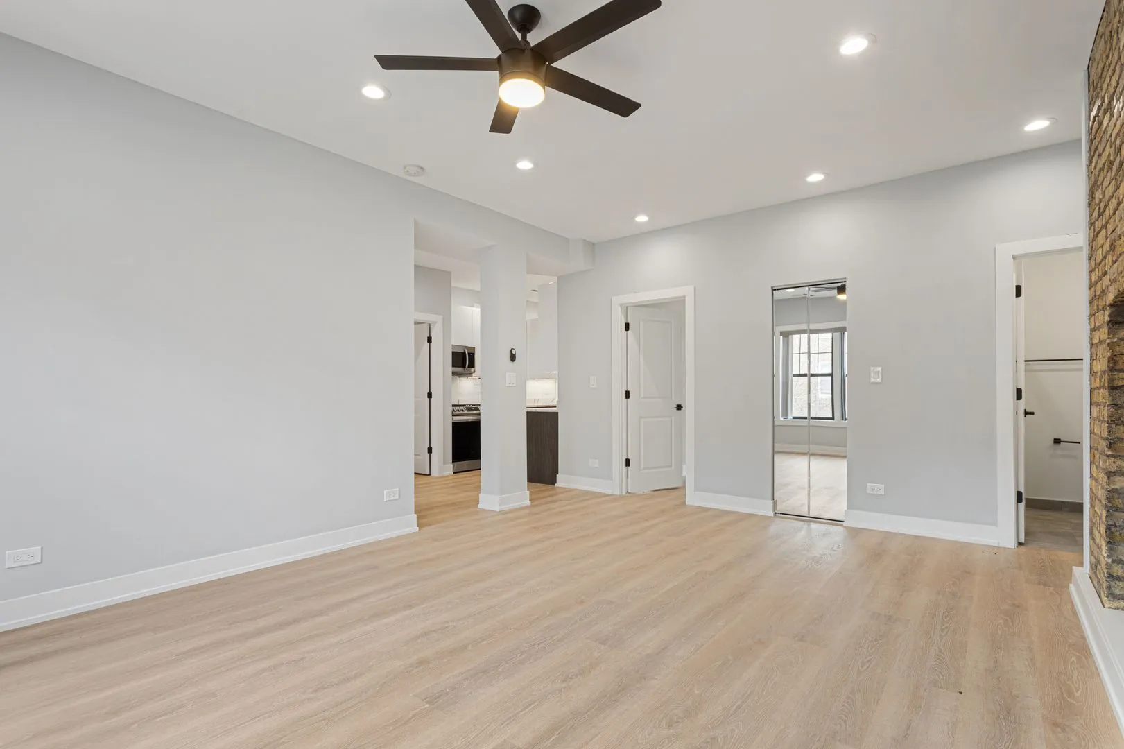 7663 N Rogers Ave, , 60626, USA 60626-unit#3-Chicago-IL