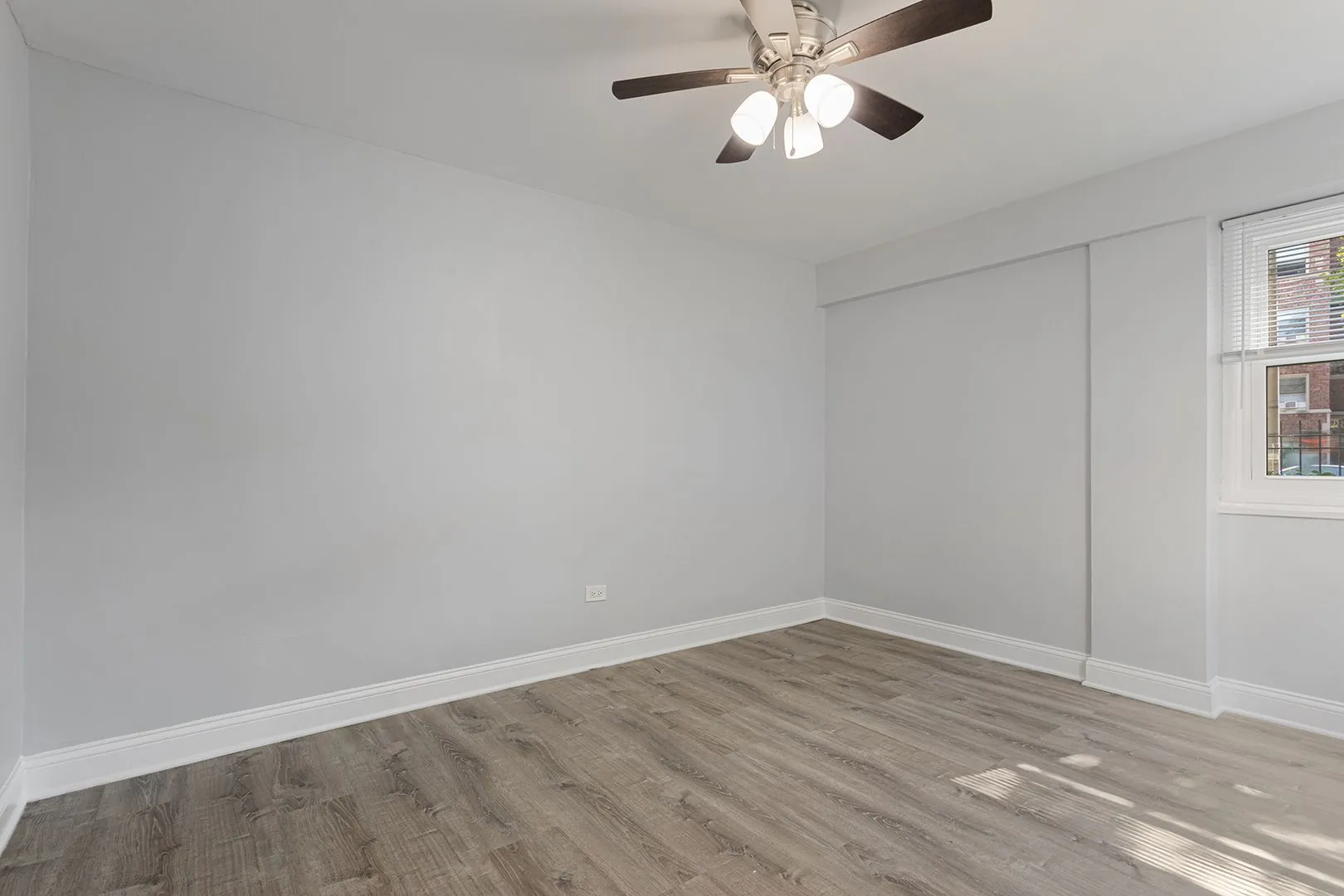 7710 N Sheridan Rd, , 60626, USA 60626-unit#101-Chicago-IL