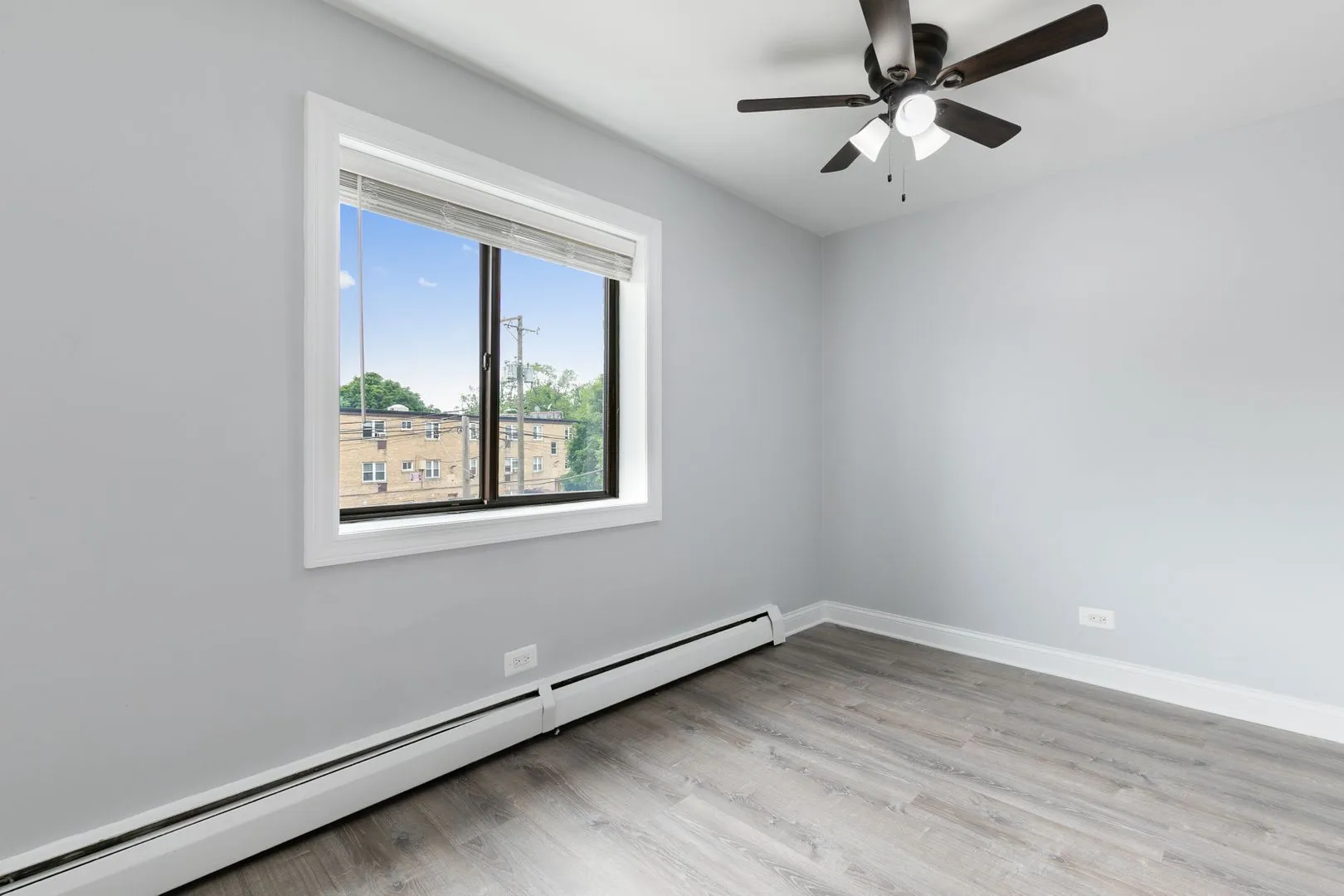 6826 N Ridge Blvd, , 60645, USA 60645-unit#204-Chicago-IL