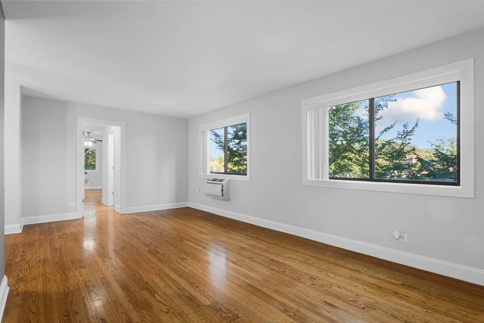 7545 N Winchester Ave, , 60626, USA 60626-unit#303-Chicago-IL