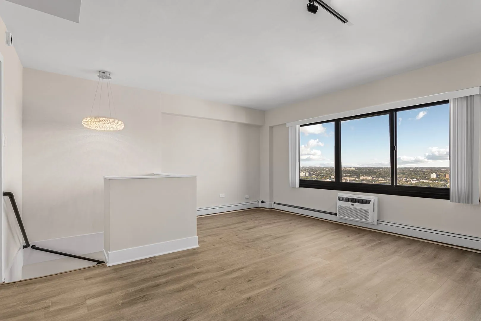 6166 N Sheridan Rd, ,  60660, USA 60660-unit#28A-Chicago-IL