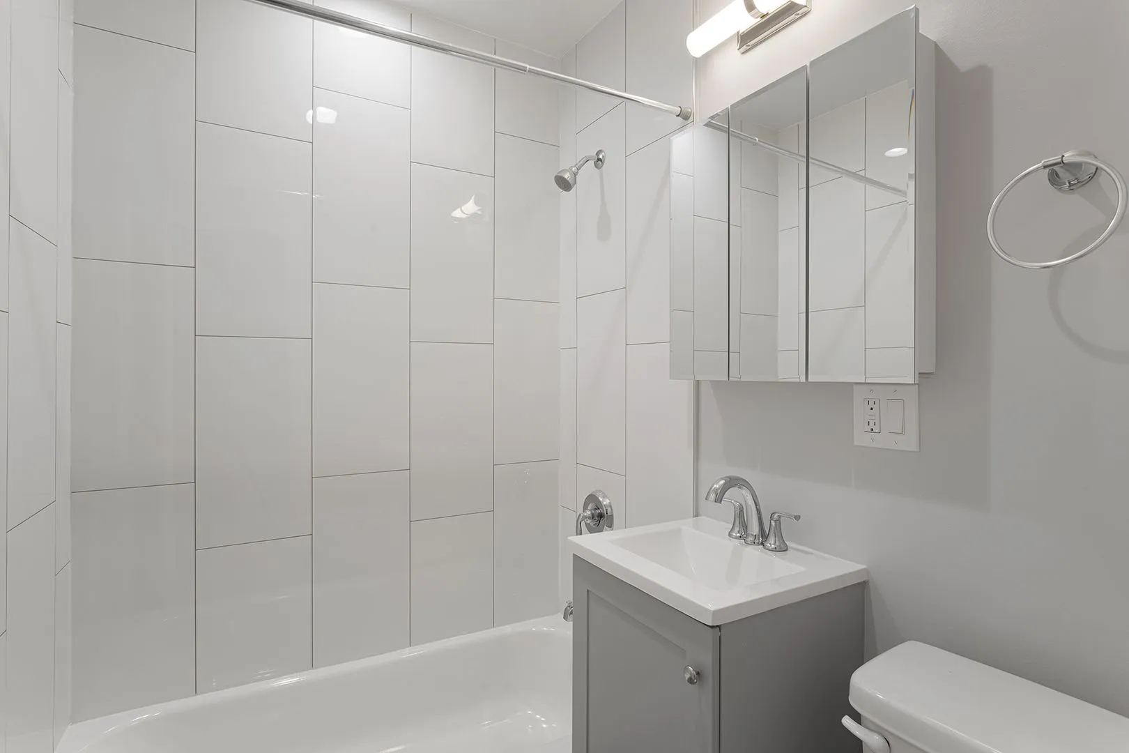 7070 N Sheridan Rd, ,  60626, USA 60626-unit#3S-Chicago-IL