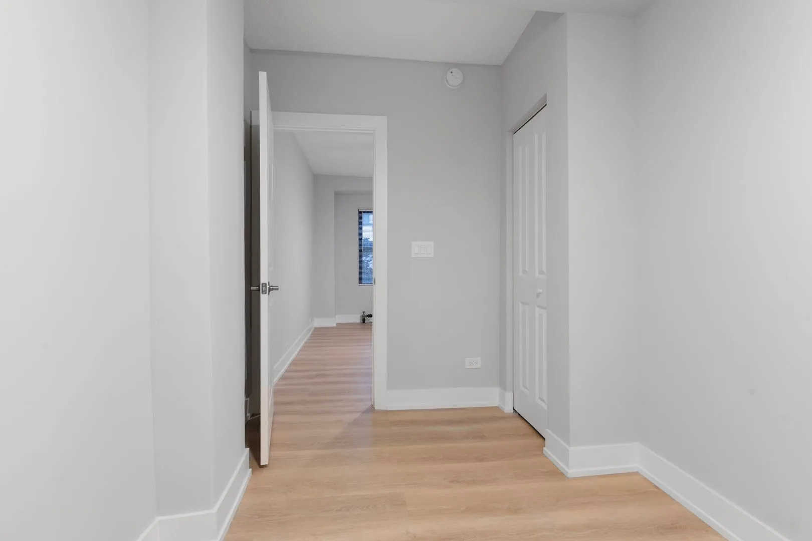 6026 N Winthrop Ave, ,  60660, USA 60660-unit#3E-Chicago-IL