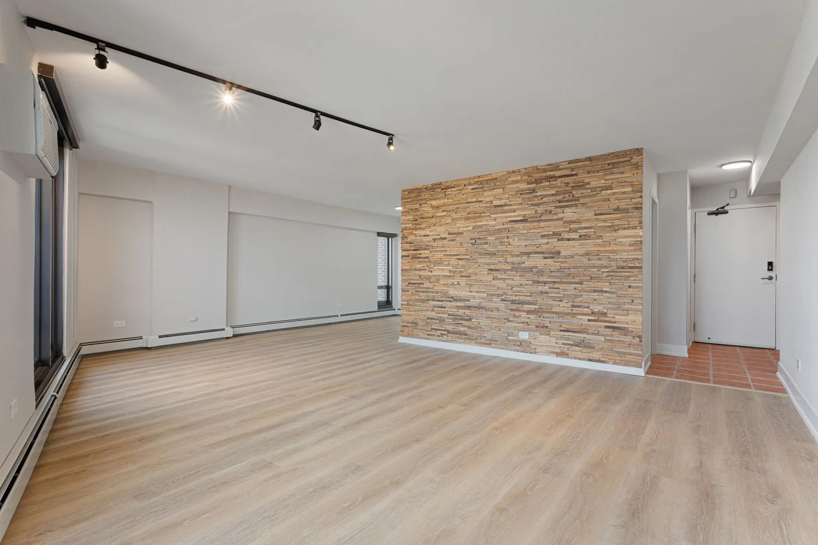 6166 N Sheridan Rd, , 60660, USA 60660-unit#20E-Chicago-IL