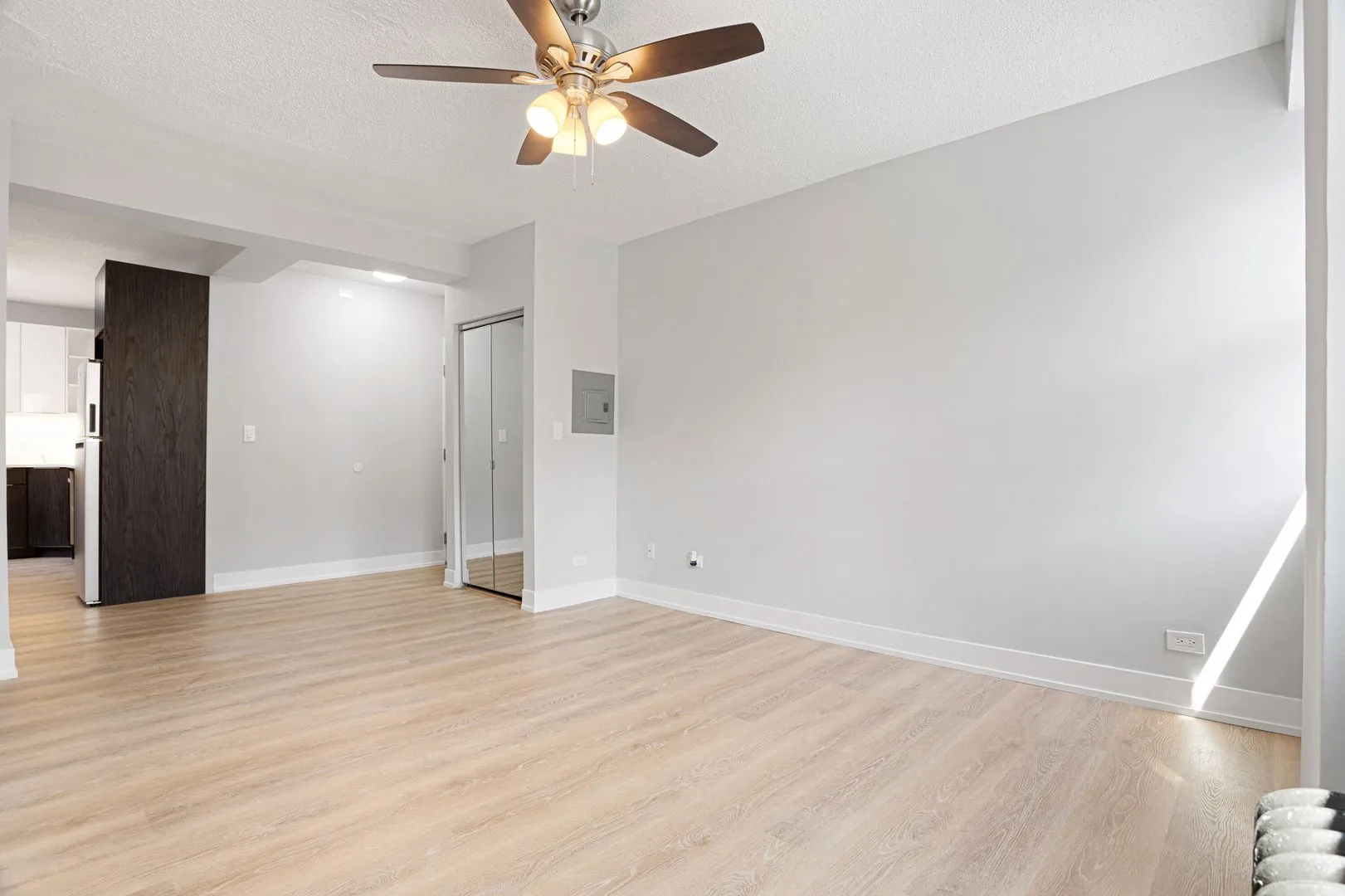 6026 N Winthrop Ave, , 60660, USA 60660-unit#2F-Chicago-IL