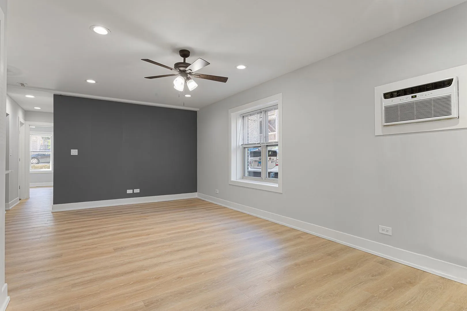 1303 W Estes Ave, ,  60626, USA 60626-unit#1W-Chicago-IL