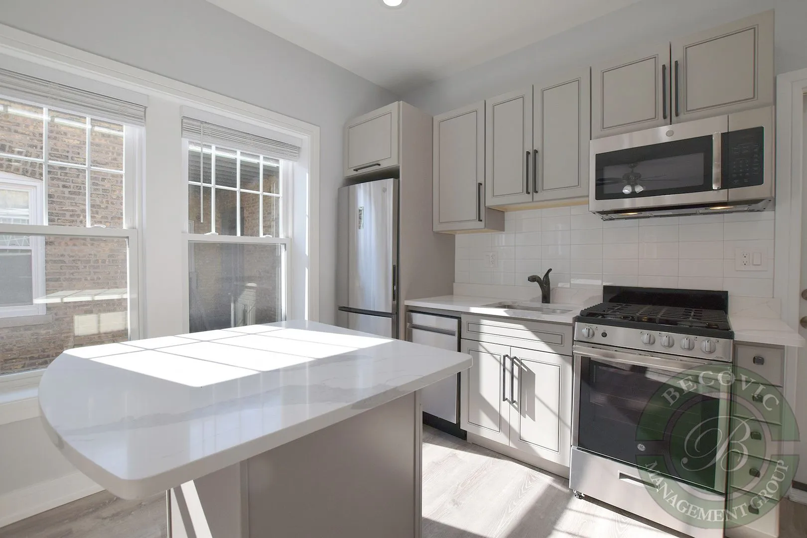 1063 W Glenlake Ave, ,  60660, USA 60660-unit#3S-Chicago-IL