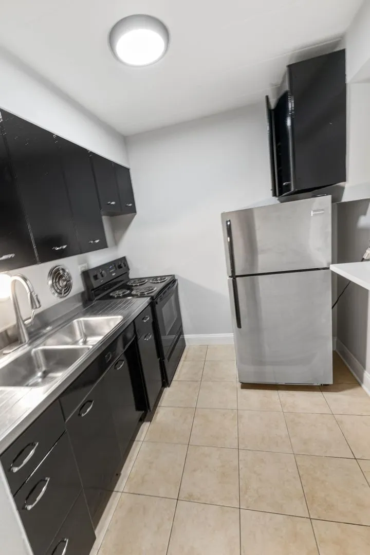 6012 N Kenmore Ave, , 60660, USA 60660-unit#4F-Chicago-IL