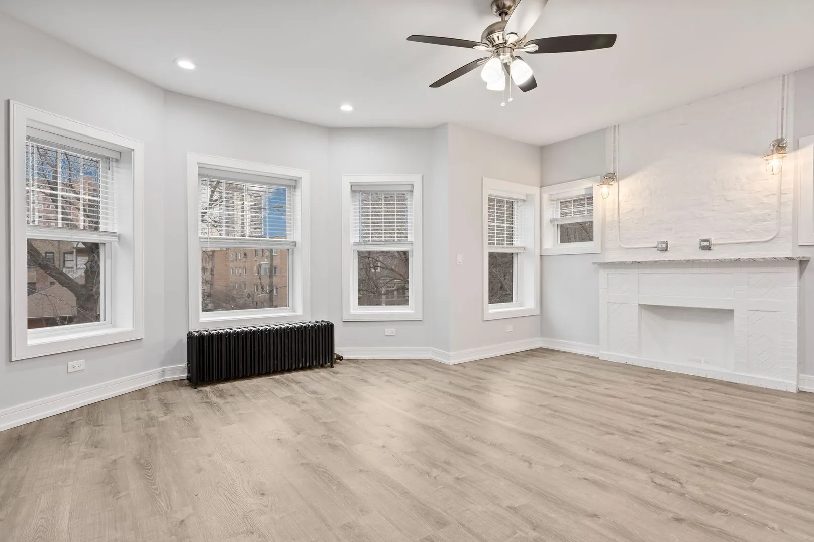 1055 W Glenlake Ave, ,  60660, USA 60660-unit#2-Chicago-IL