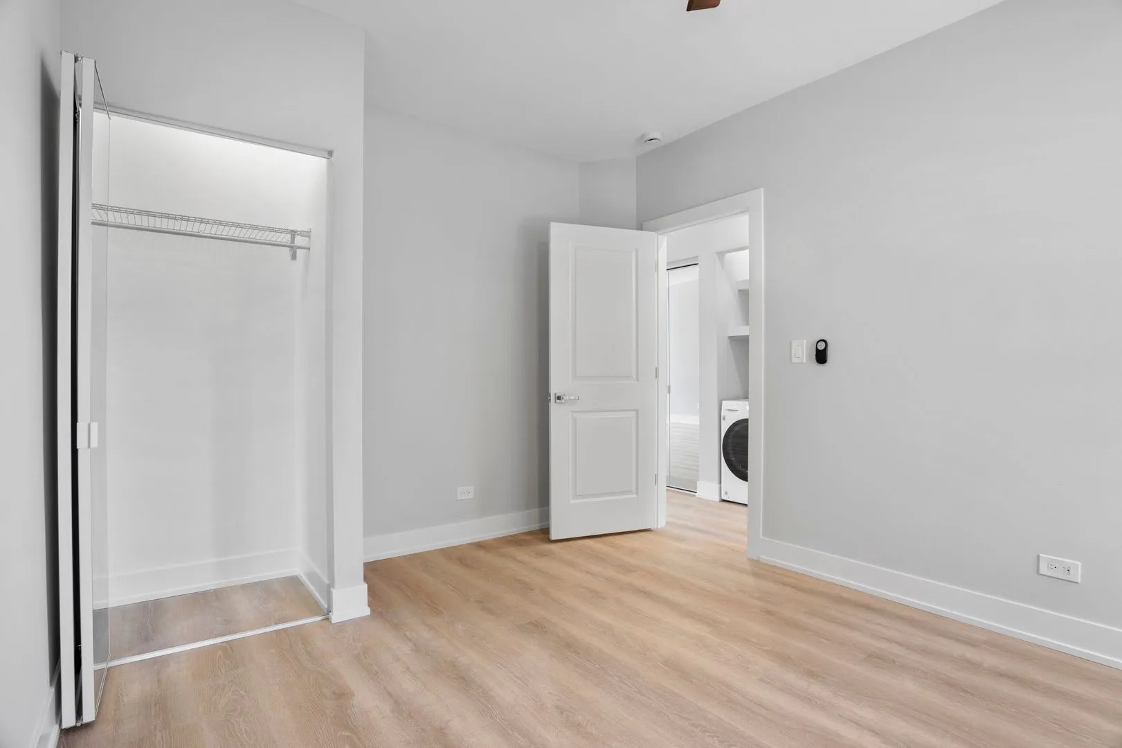 7510 N Eastlake Terrace, ,  60626, USA 60626-unit#2E-Chicago-IL