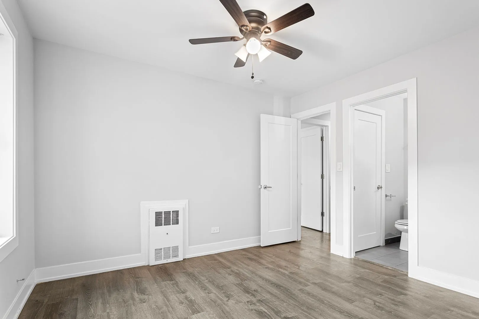 1301 W Estes Ave, ,  60626, USA 60626-unit#3W-Chicago-IL