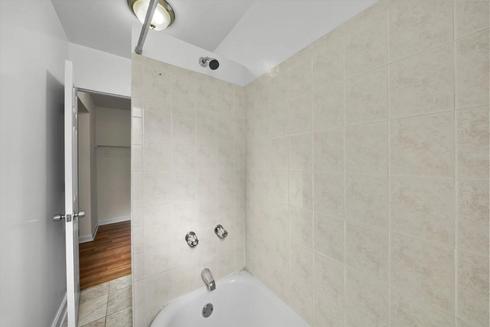 5417 N Kenmore Ave, ,  60640, USA 60640-unit#203-Chicago-IL