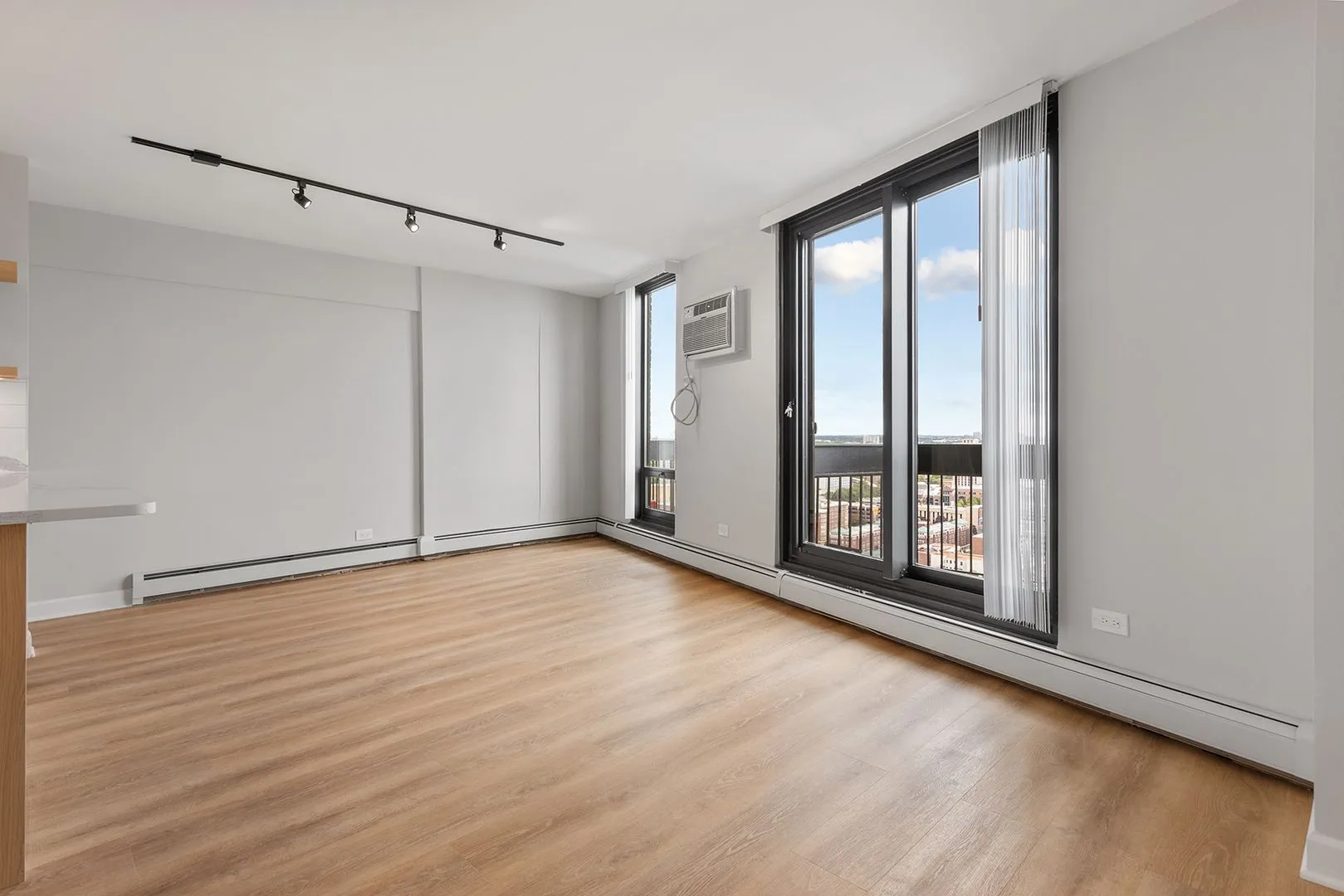 6166 N Sheridan Rd, , 60660, USA 60660-unit#26D-Chicago-IL