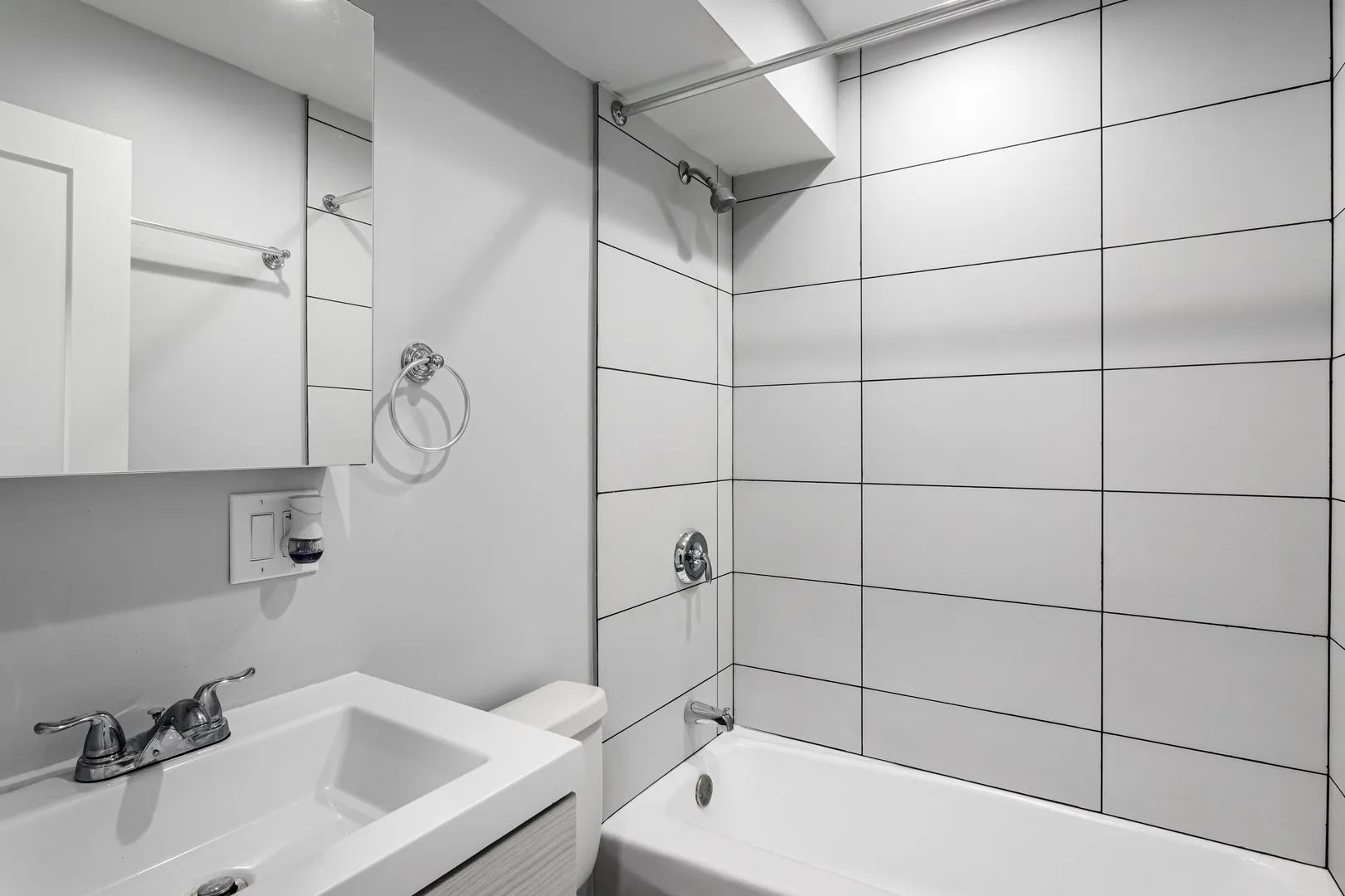 6758 N Sheridan Rd, ,  60626, USA 60626-unit#244-Chicago-IL
