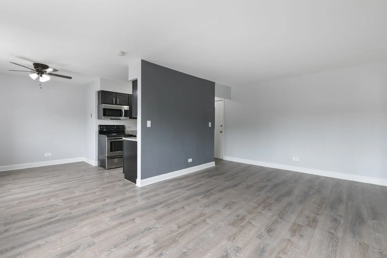 6826 N Ridge Blvd, , 60645, USA 60645-unit#204-Chicago-IL