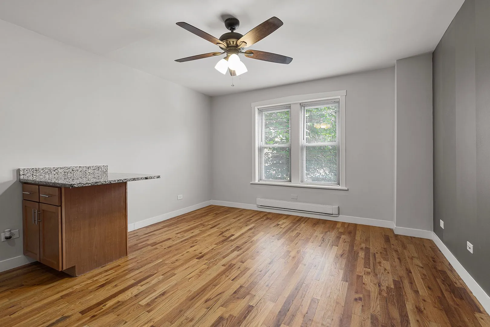 7450 N Greenview Ave, , 60626, USA 60626-unit#23-Chicago-IL