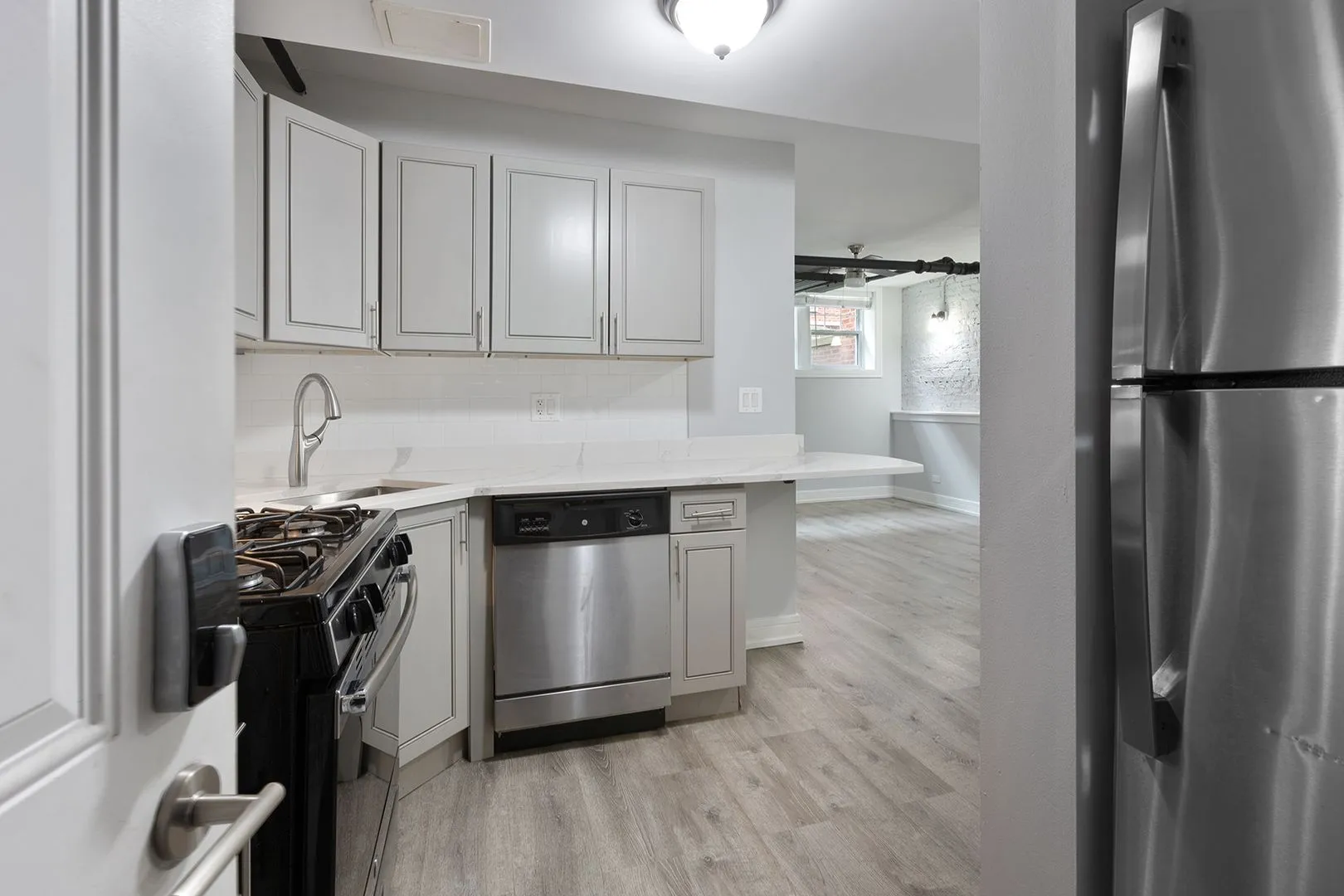 6110 N Winthrop Ave, , 60660, USA 60660-unit#G-Chicago-IL