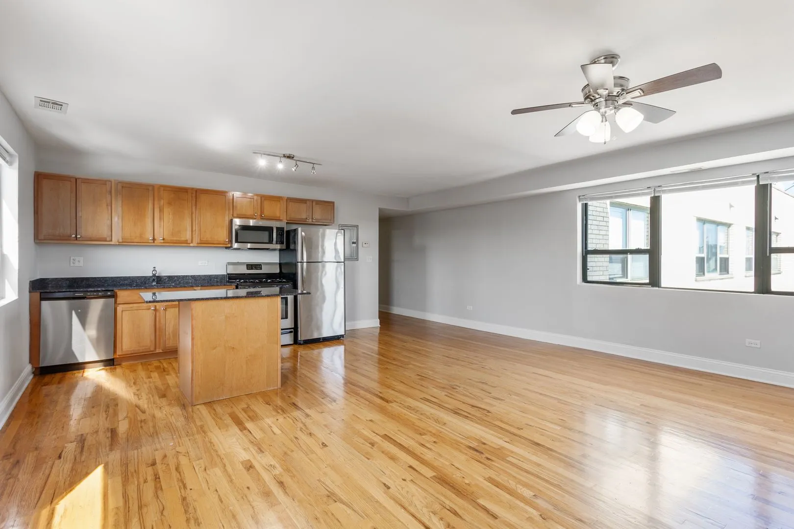 7616 N Marshfield Ave, ,  60626, USA 60626-unit#501-Chicago-IL