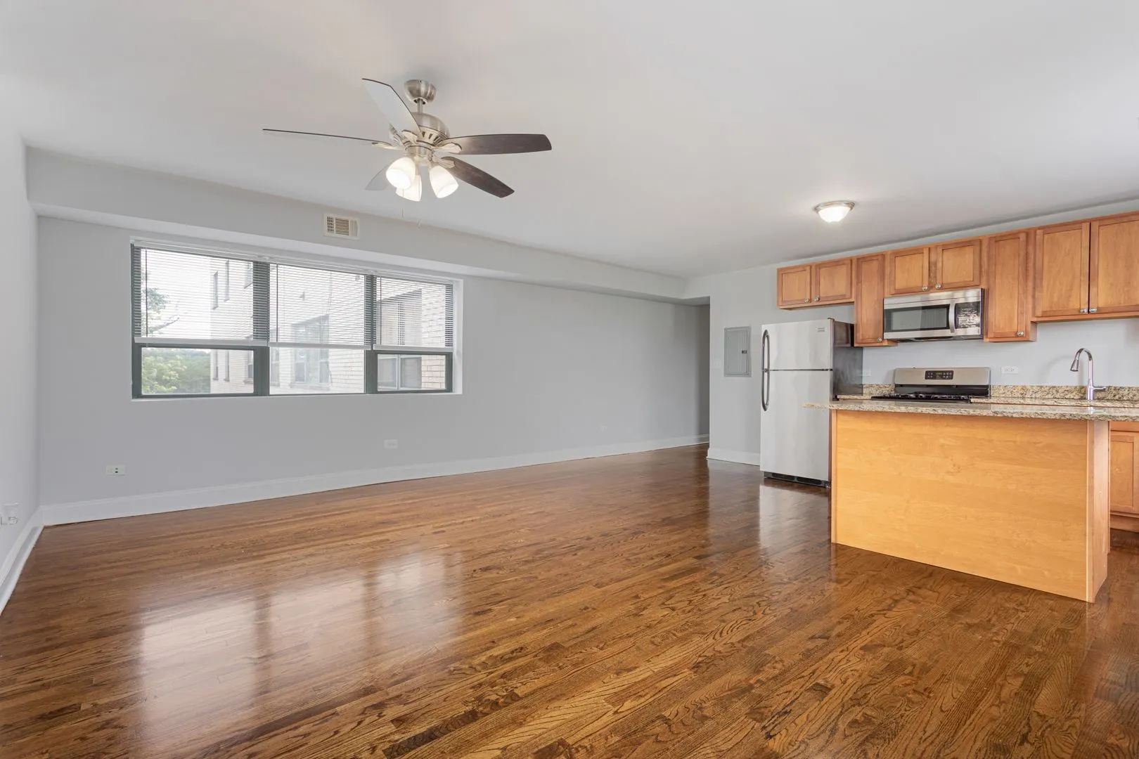 7616 N Marshfield Ave, , 60626, USA 60626-unit#407-Chicago-IL