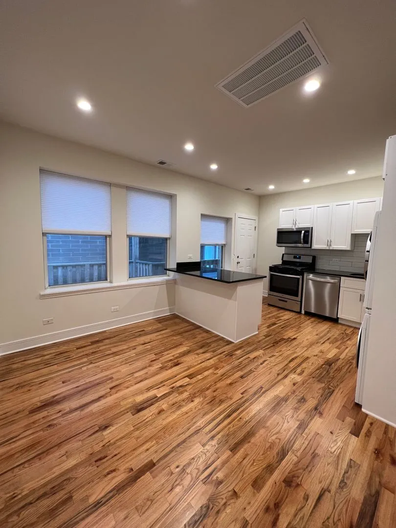 3230 N Clark St, , 60657, USA 60657-unit#3230-3F-Chicago-IL