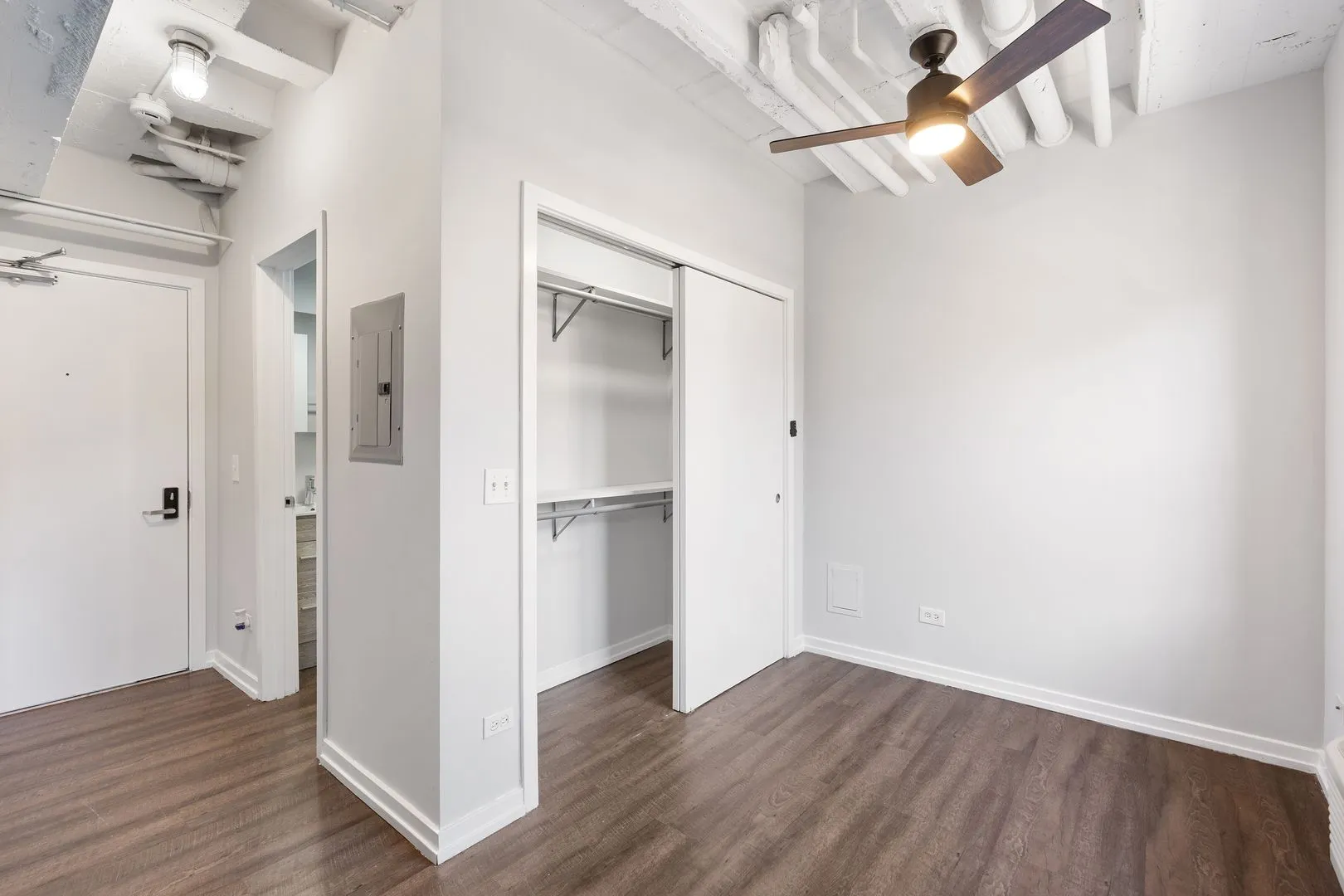 5718 N Winthrop Ave, , 60660, USA 60660-unit#303-Chicago-IL