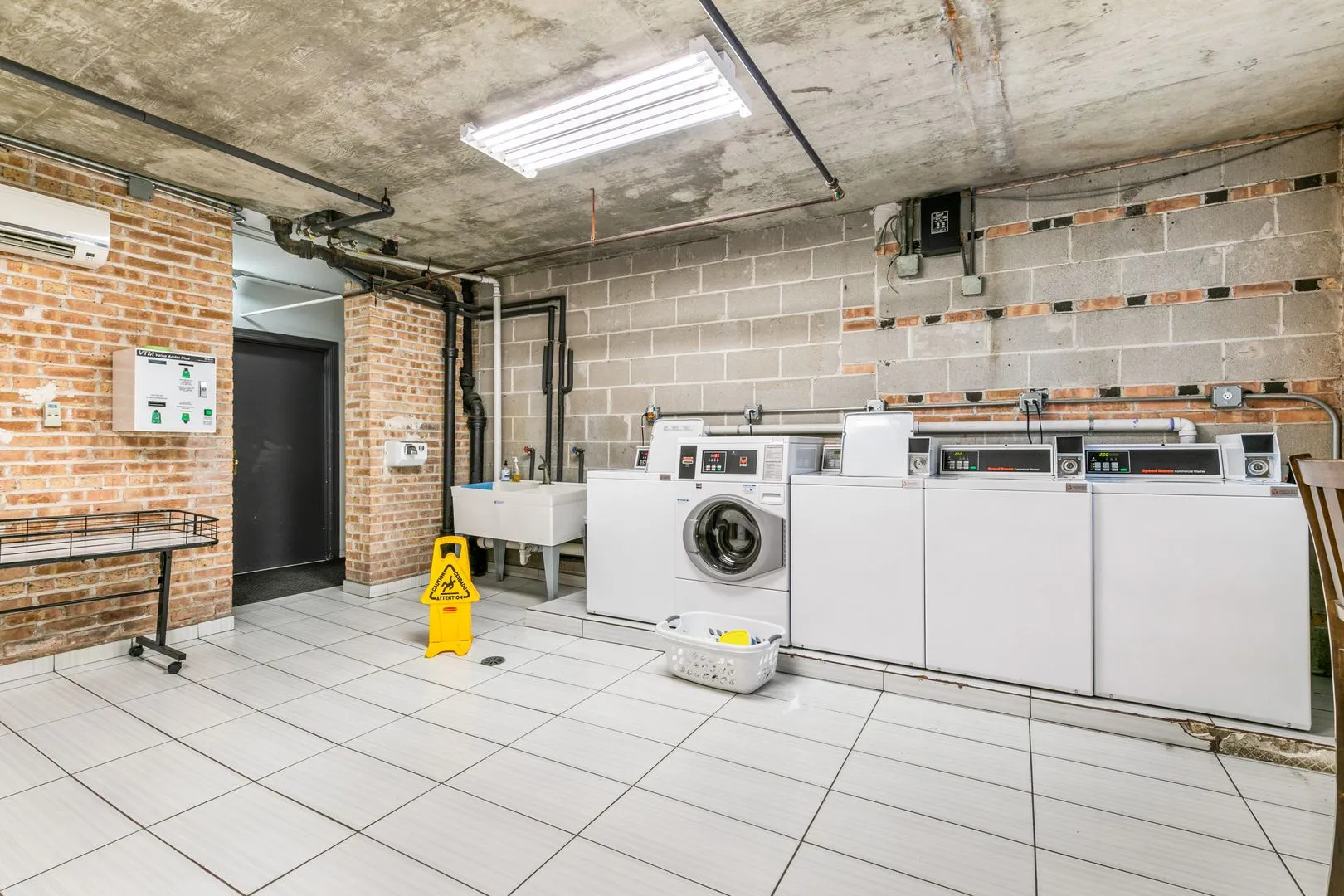 6021 N Winthrop Ave, , 60660, USA 60660-unit#507-Chicago-IL