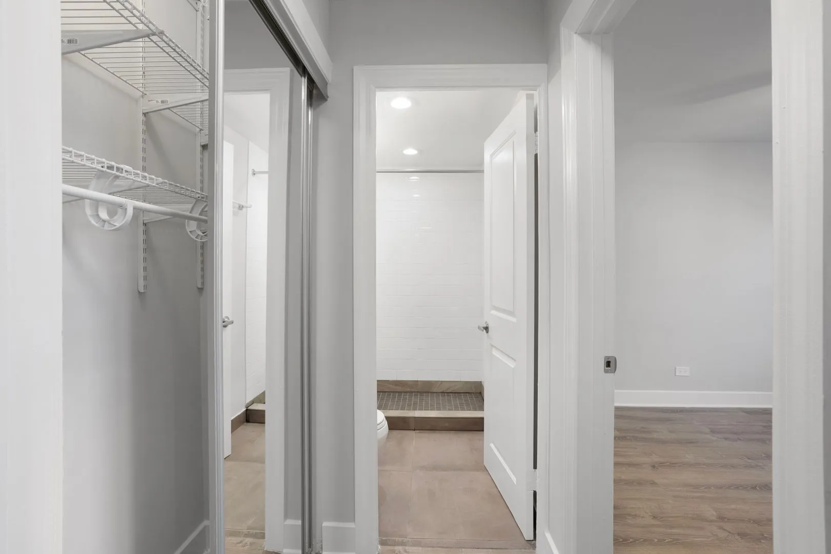 7710 N Sheridan Rd, ,  60626, USA 60626-unit#406-Chicago-IL