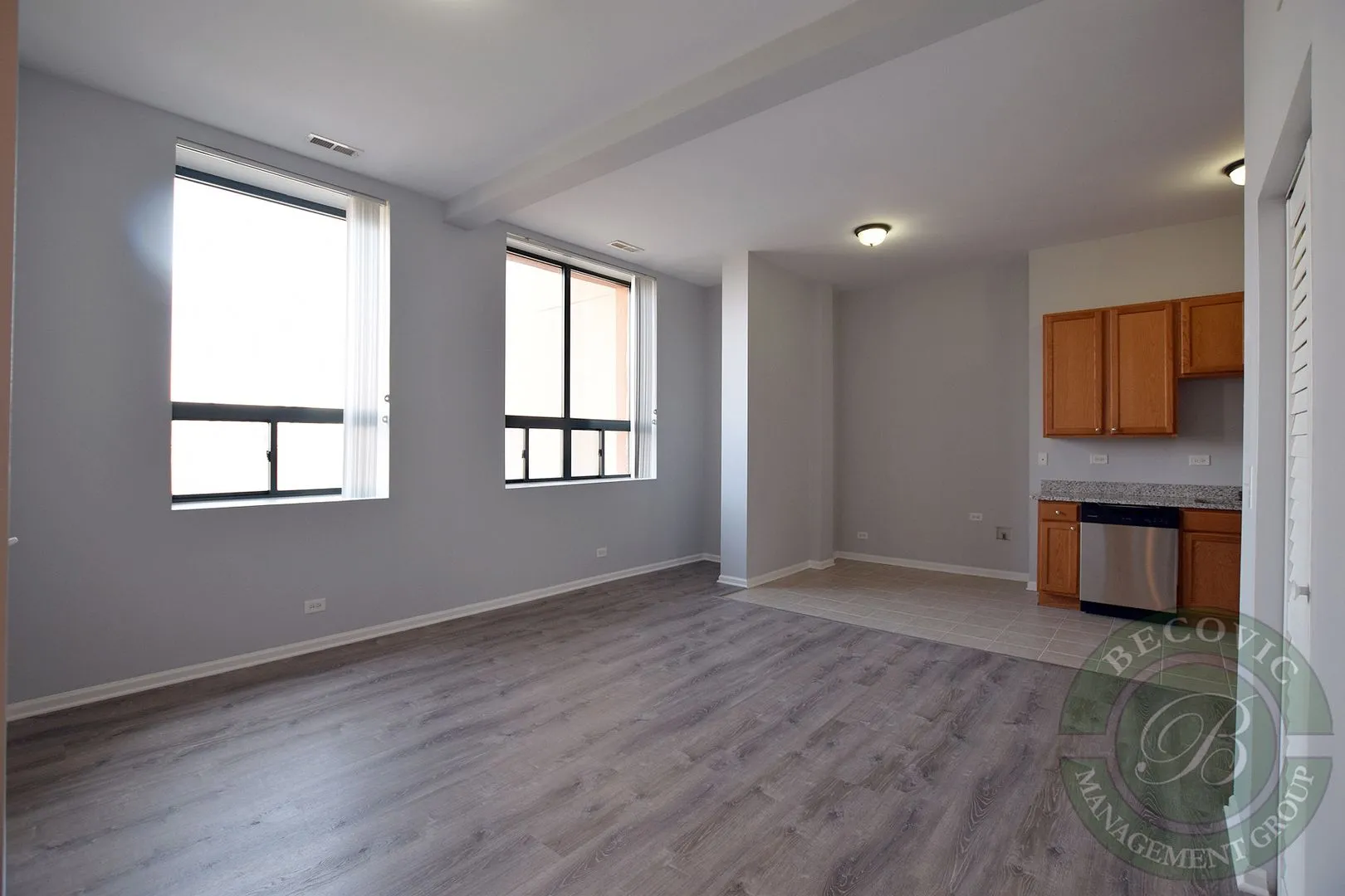 2451 W Howard St, ,  60645, USA 60645-unit#208-Chicago-IL