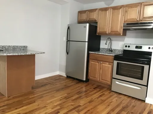 7450 N Greenview Ave, , 60626, USA 60626-unit#35-Chicago-IL