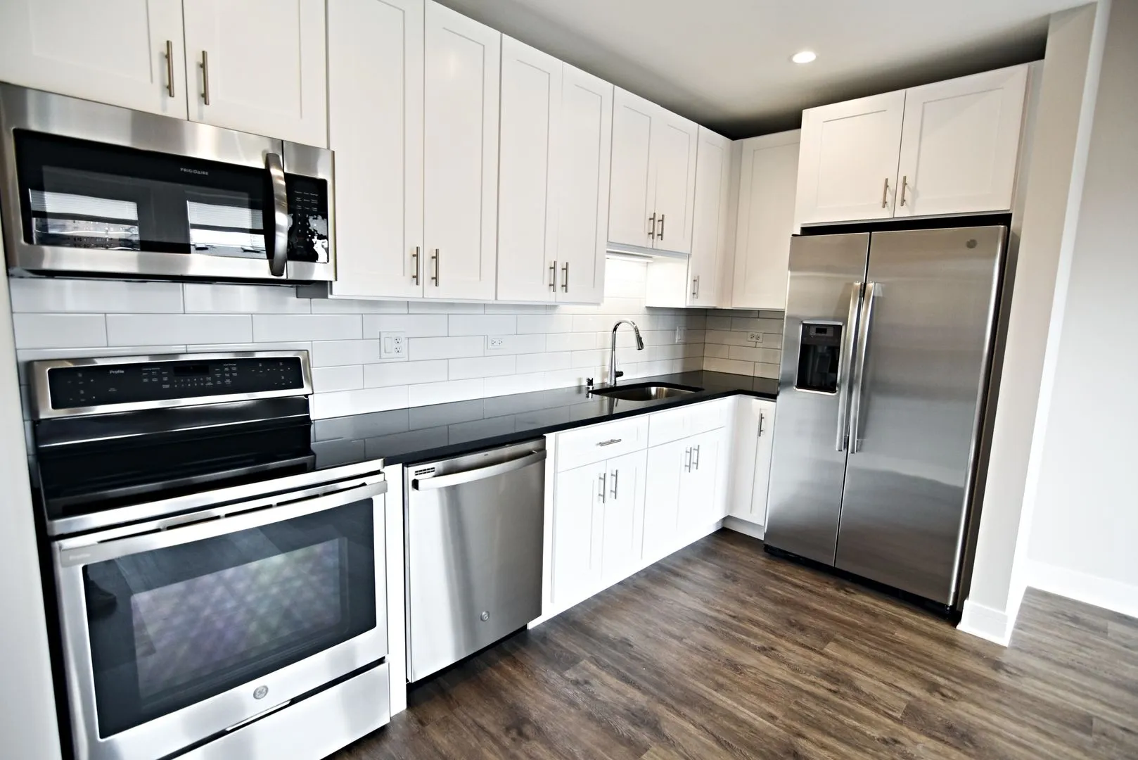 N Broadway, , , USA IL-unit#3833-718-Chicago-IL