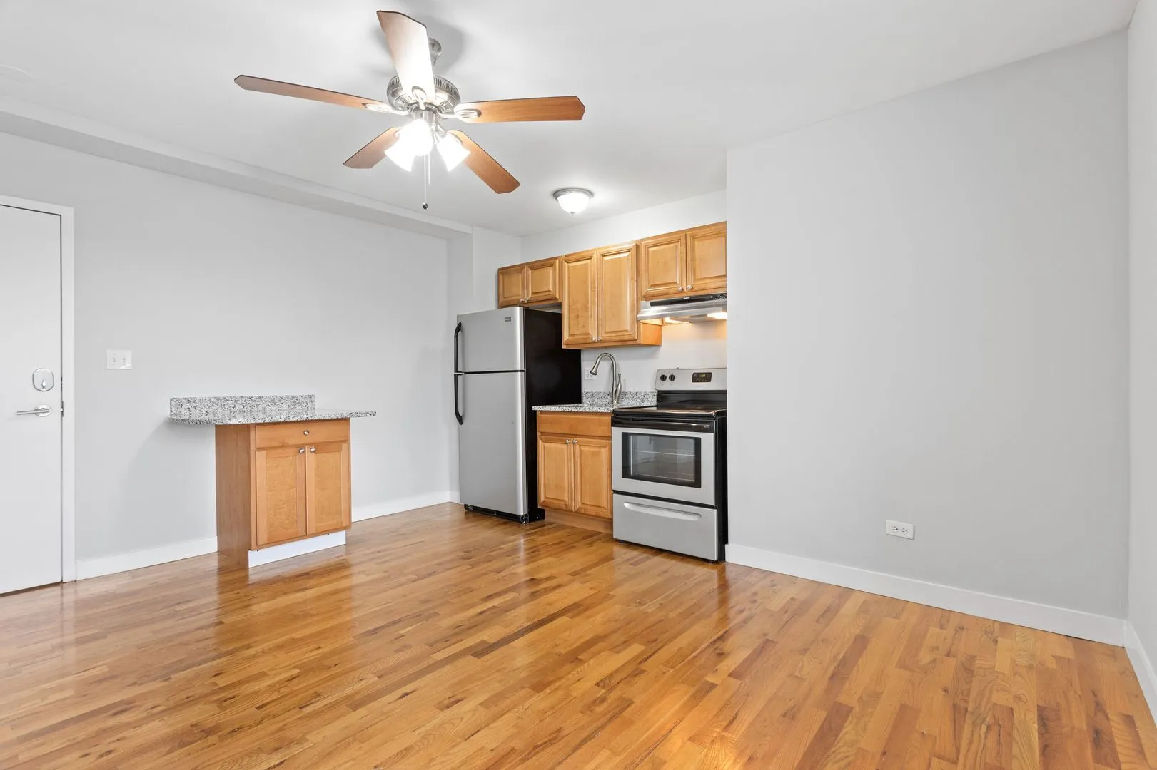7450 N Greenview Ave, ,  60626, USA 60626-unit#65-Chicago-IL