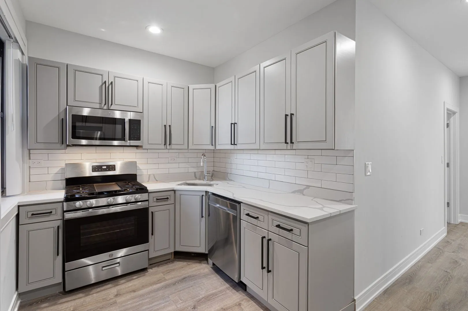 7626 N Eastlake Terrace, , 60626, USA 60626-unit#2-Chicago-IL