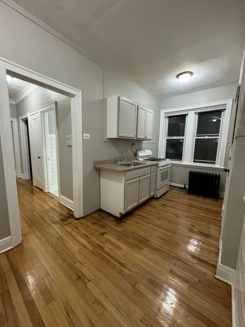 4051 W School St, ,  60641, USA 60641-unit#3E-Chicago-IL