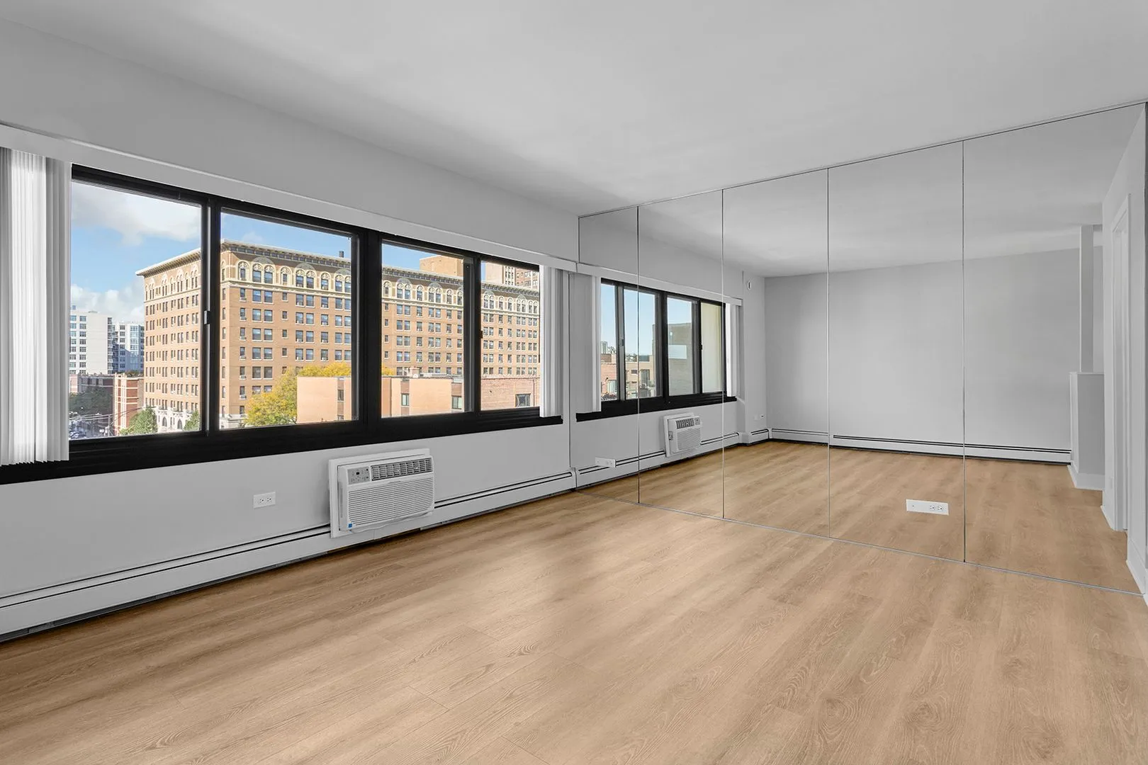 6166 N Sheridan Rd, ,  60660, USA 60660-unit#4B-Chicago-IL