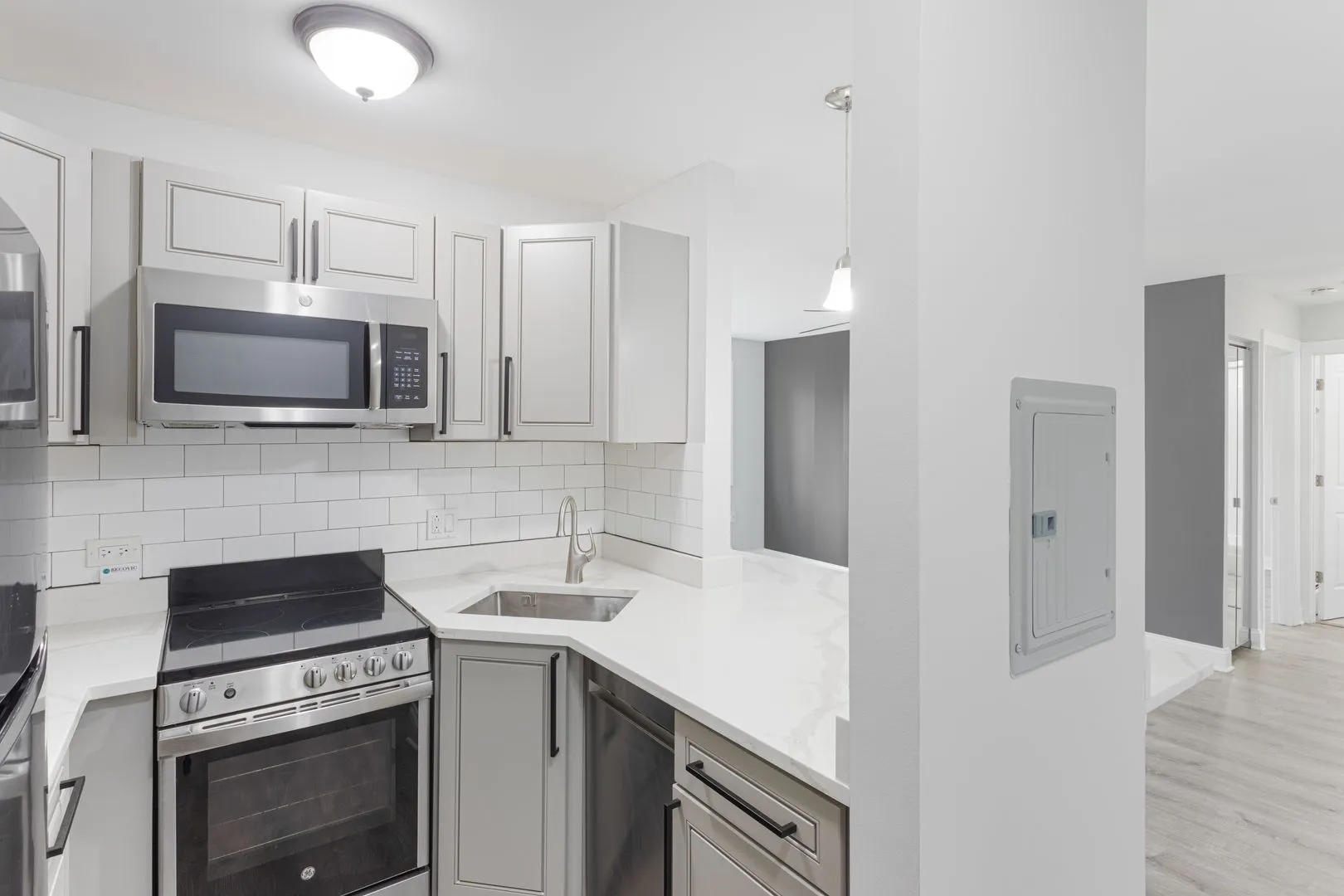 6001 N Kenmore Ave, ,  60660, USA 60660-unit#409-Chicago-IL