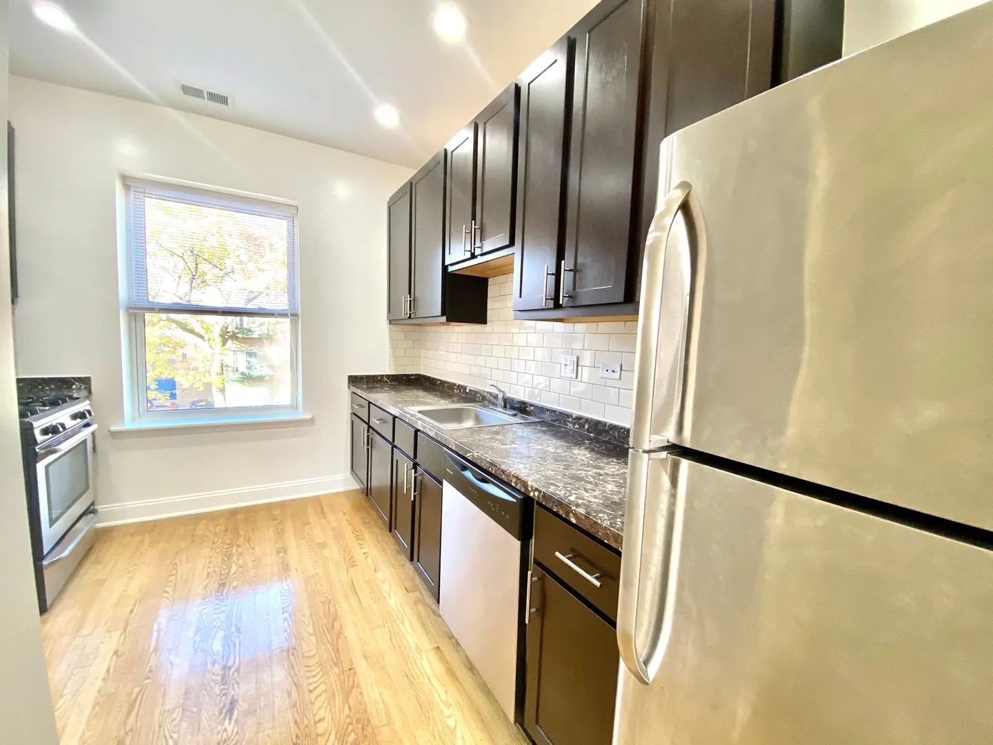 1010 W Sunnyside Ave, , 60640, USA 60640-unit#3RD FLOOR-Chicago-IL